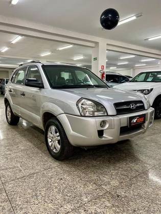 HYUNDAI TUCSON 2.0 MPFI GL 16V 142CV 2WD GASOLINA 4P AUTOMÁTICO